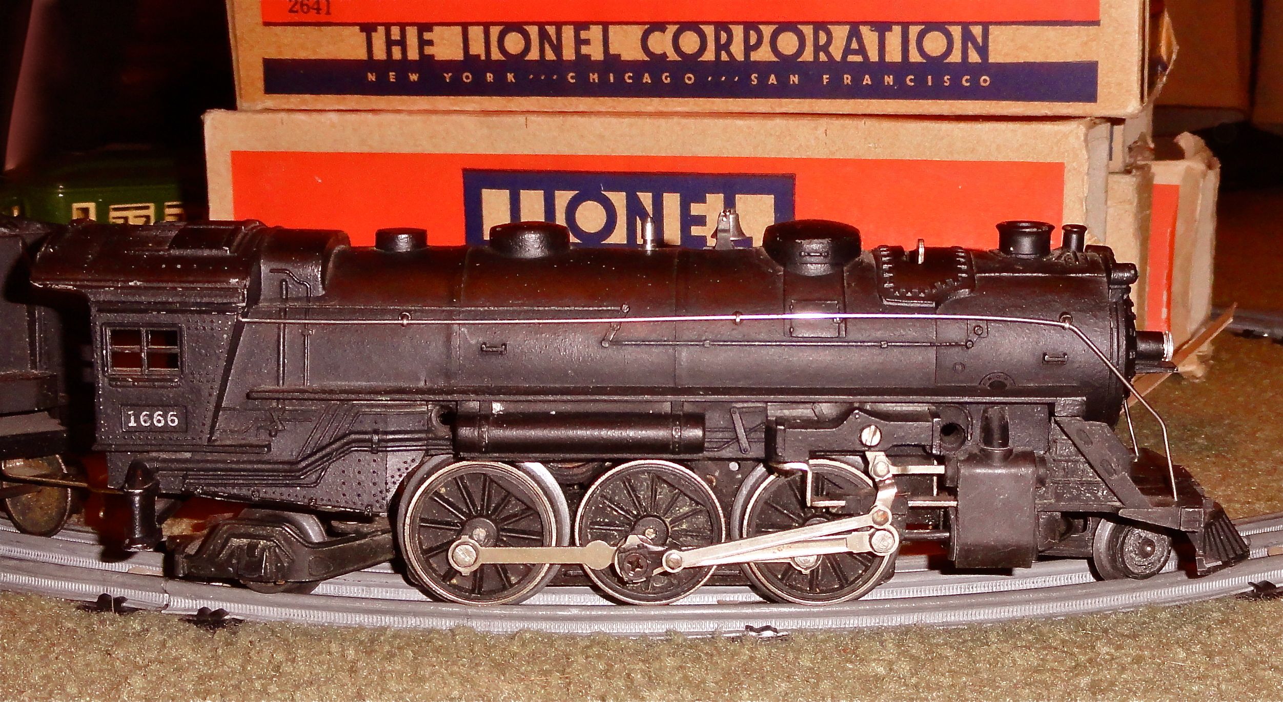 Lionel Vintage Train 100